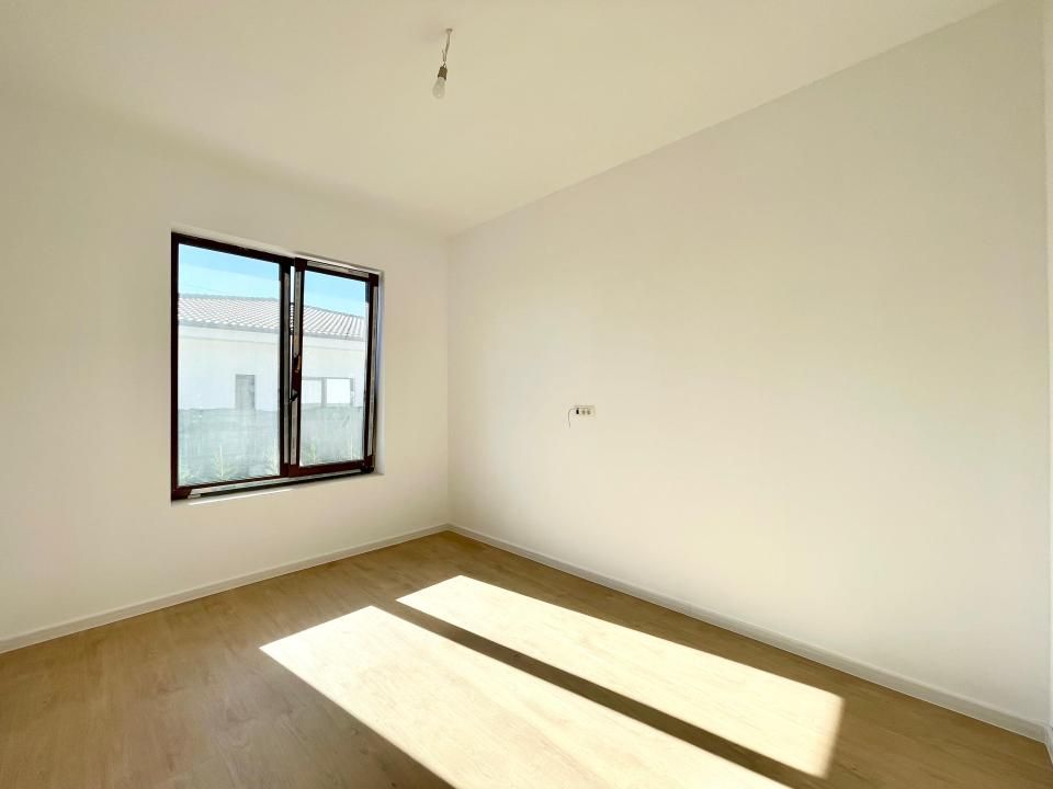 Duplex cu 4 camere pe parter, teren 515mp - Mosnita Noua – fotografia 9 din 11