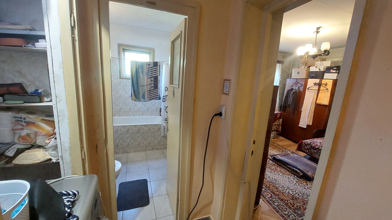 Apartament 3 camere decomandat, etajul 4, 1 Mai zona Insula – fotografia 7 din 7