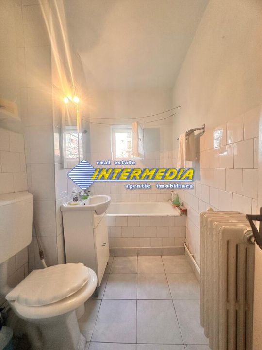 Garsoniera decomandata 32 mp de vanzare etaj 1 Cetate – fotografia 9 din 9