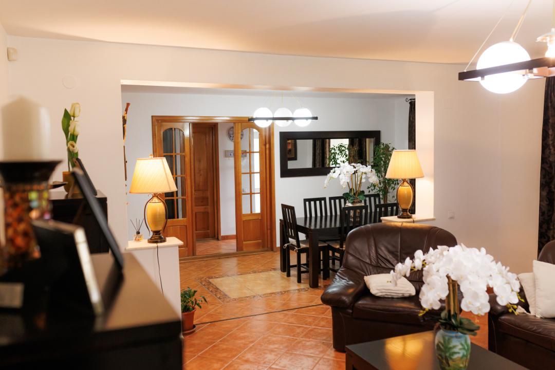 Bascov | Casă individuală spațioasă | Teren 937 mp – fotografia 10 din 20