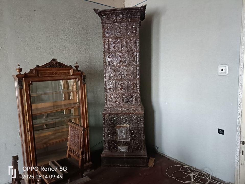 Casă individuală de vânzare Reghin zona centrală, singur în curte. – fotografia 3 din 3