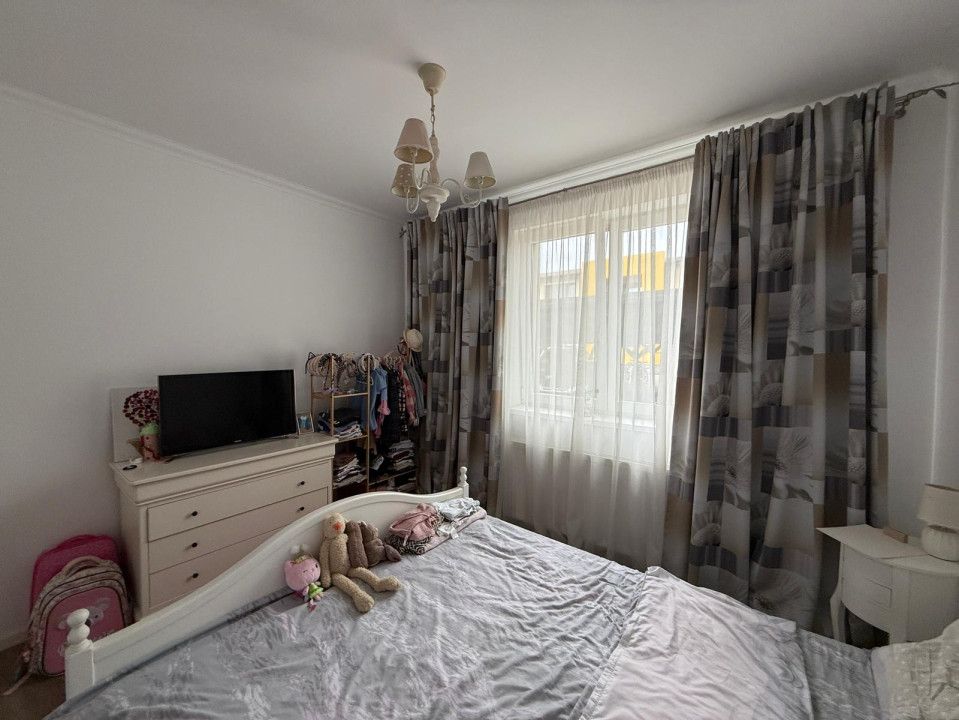 Apartament 2 camere, utilat si mobilat, 2 locuri de parcare - Hotel IQ Comision0 – fotografia 7 din 12