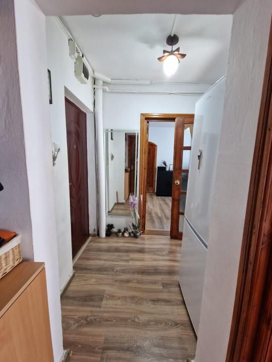 Apartament 3 camere de vânzare – Micro 6, Str. Moldovei – fotografia 3 din 9