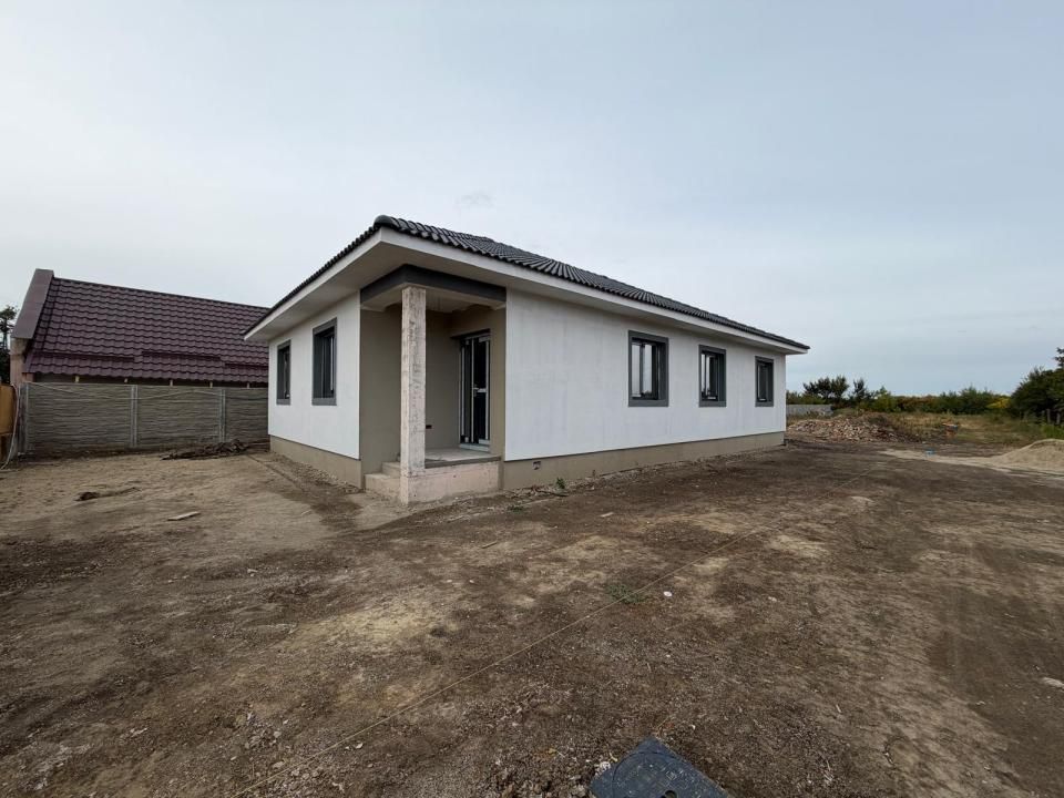 Casa Individuala | Parter | Toate utilitatile | Curte generoasa | Zona excelenta – fotografia 1 din 16