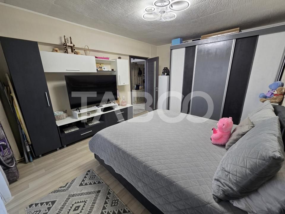 Apartament 3 camere mobilat 2 bai balcon pivnita Mihai Viteazul Sibiu – fotografia 12 din 18