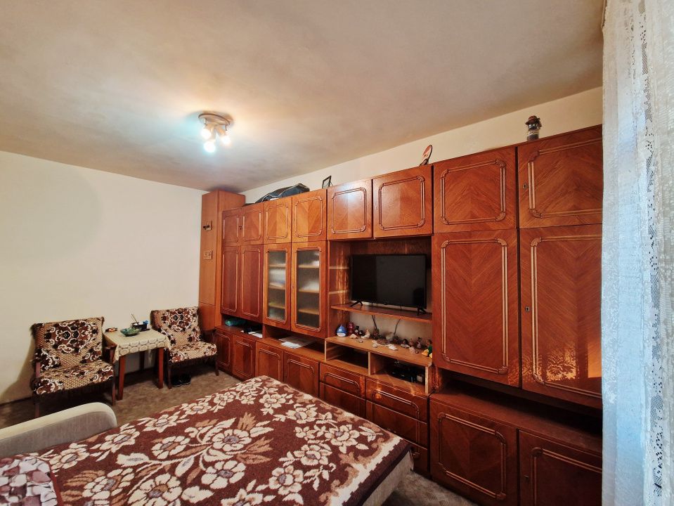 Apartament spatios cu balcon inchis si beci in zona Supeco – fotografia 4 din 17