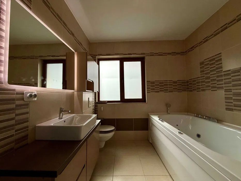 Duplex de Vanzare, 5 camere, 113 mp, teren 250, 2 garaj, zona Terra! – fotografia 5 din 8