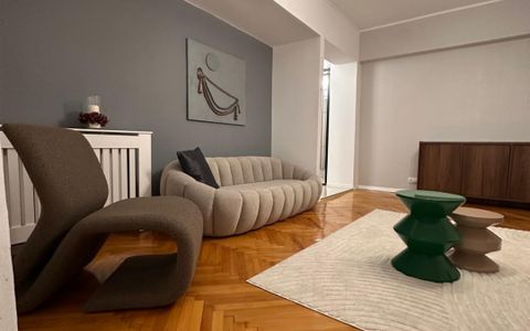 Apartament cu 2 camere de vânzare în zona Capitol – mobilat și utilat lux