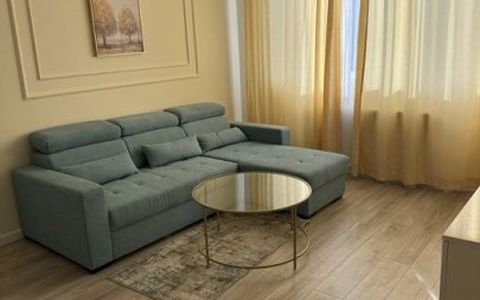 2 Camere de inchiriat | Regie | Centrala | Parcare | Metrou | Mobilat