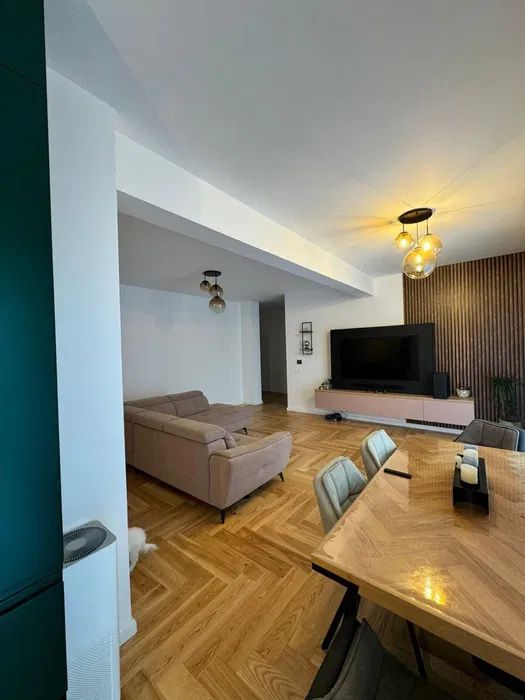 Apartament 4 camere, 105 mp + 50 mp terasa Floresti – fotografia 2 din 8