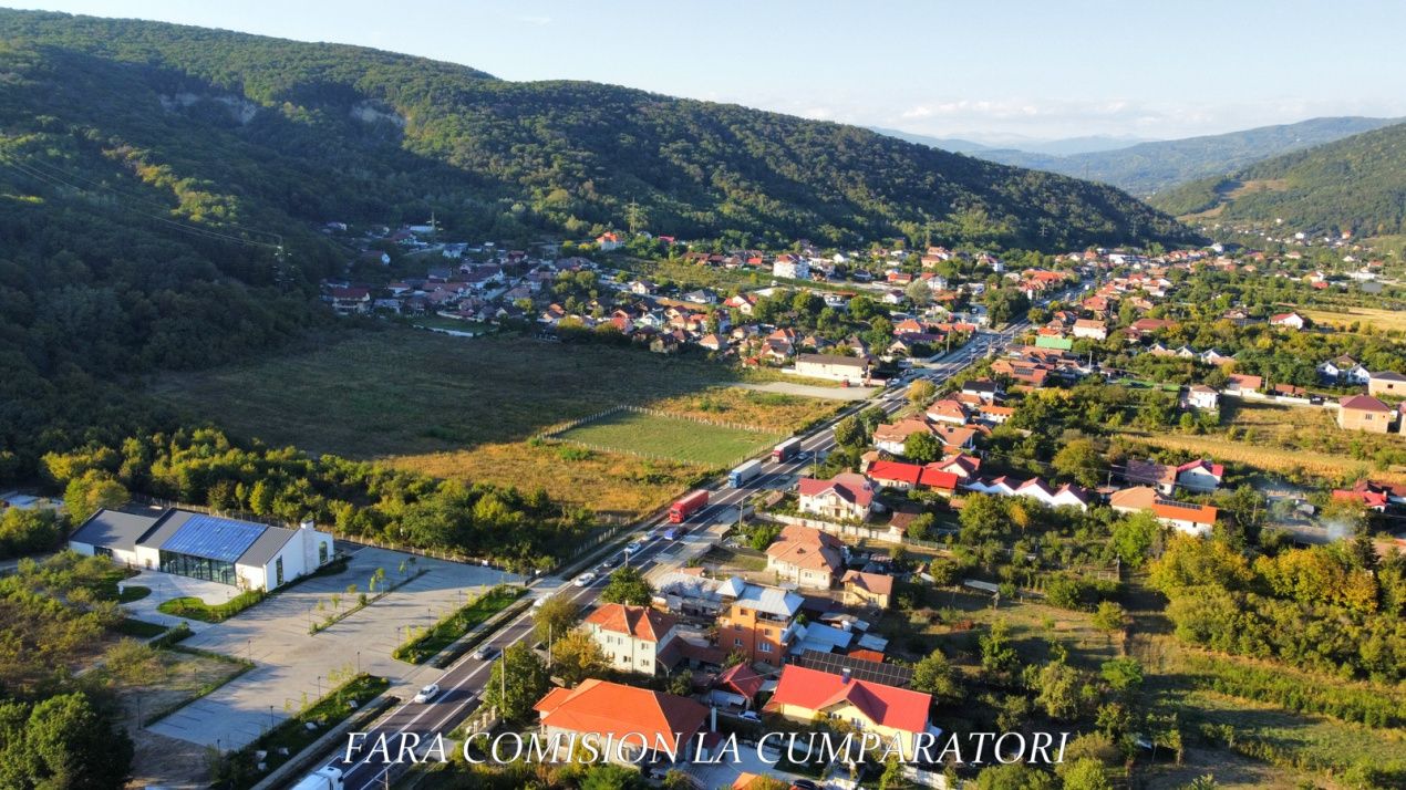 TEREN 3148 MP, BUJORENI - MUZEUL SATULUI, DESCHIDERE LA DN7 – fotografia 1 din 11