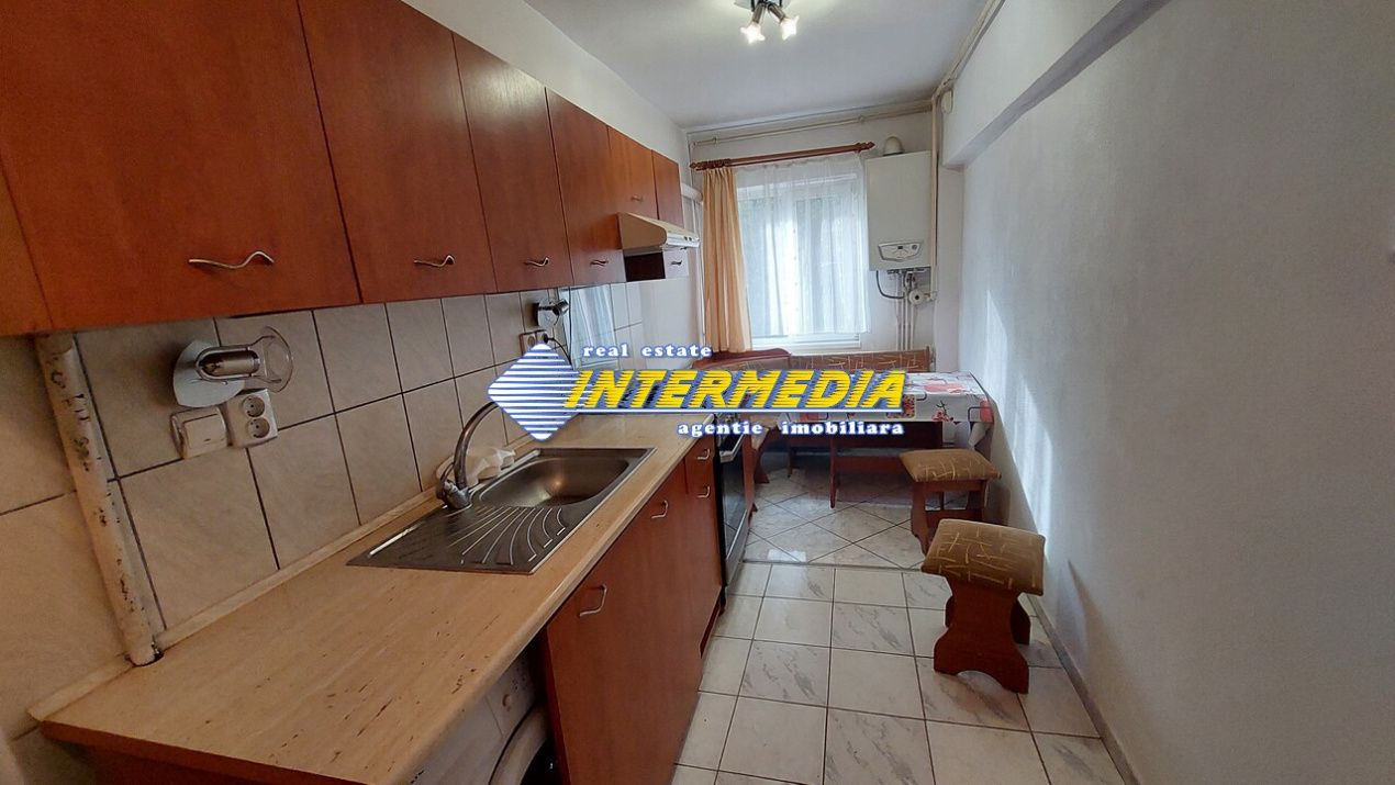 GARSONIERA mare 31 mp CETATE Bulevard mobilata utilata – fotografia 4 din 7