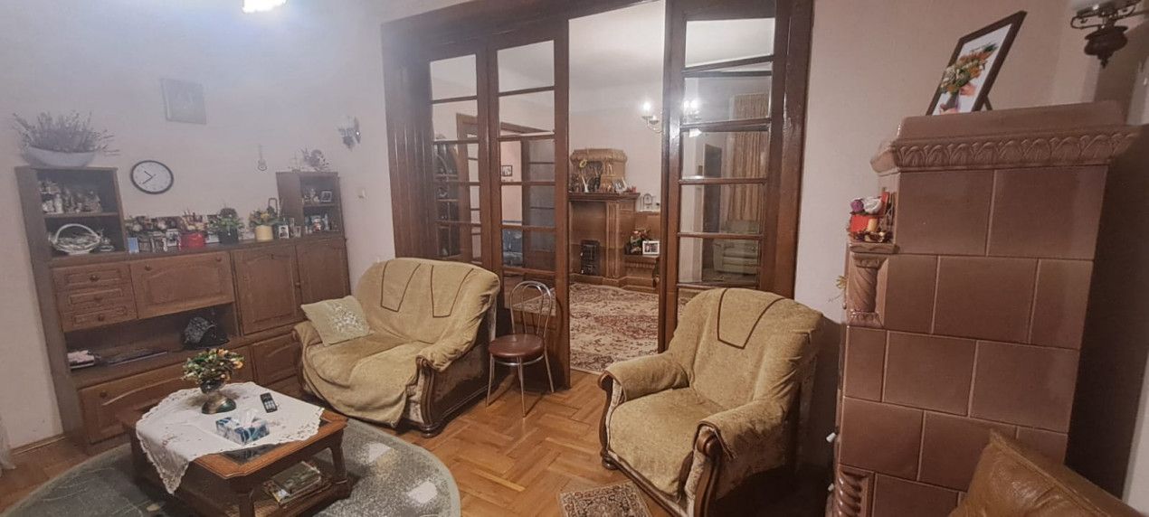 Casă  de închiriat – Strada Eremia Grigorescu, Pitești – fotografia 9 din 18