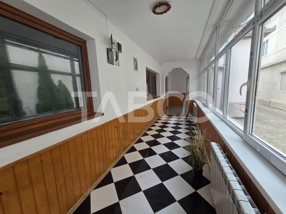 Casa 4 camere de vanzare zona Negoiu singur in curte – fotografia 10 din 12