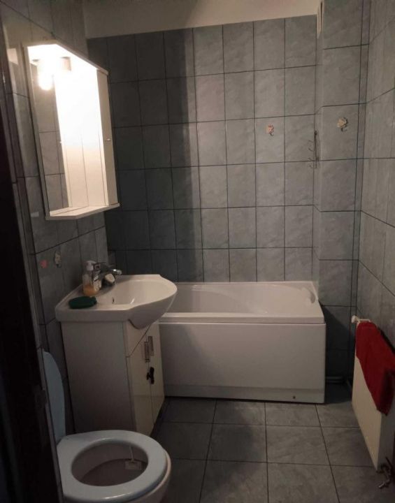 APARTAMENT 3 CAMERE DECOMANDAT I 2 BAI I 2 BALCOANE I 70 MP I CETATE I – fotografia 5 din 7