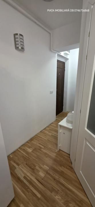 Apartament 2 Camere Renovat Integral, Etaj 3 – Zona Micro 9 – fotografia 6 din 8
