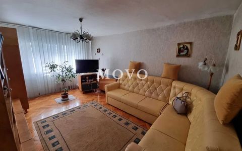 Apartament 3 camere decomandat | Bloc izolat | Centrala proprie | Zona Aradului