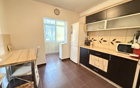 Apartament 3 camere, decomandat, 65 mp utili - Soarelui