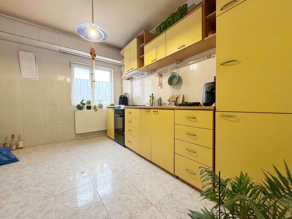 Apartament 3 camere decomandat 110mp utili, vedere pe 2 parti-Soarelui – fotografia 7 din 12
