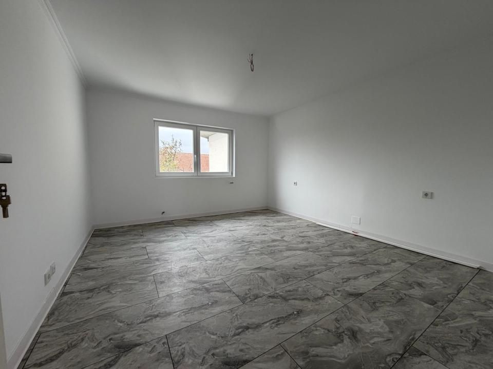 Individuala | Parter + Etaj + Pod | Asfalt | Toate utilitatile | Garaj – fotografia 5 din 22