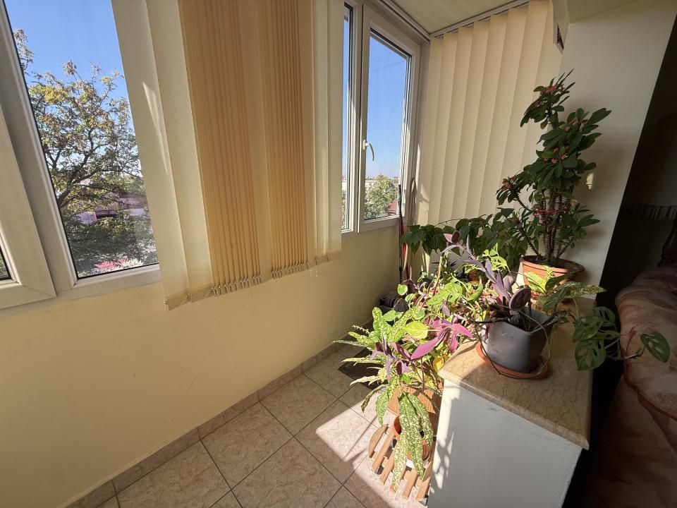 Apartament cu 3 camere, cu boxa si garaj, etaj 2 - Dambovita – fotografia 2 din 9