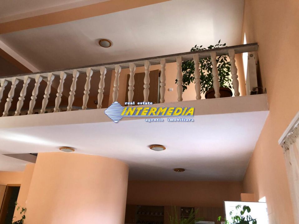 Casa deosebita  D+P+E de vanzare CETATE cu 900 mp. teren – fotografia 11 din 20