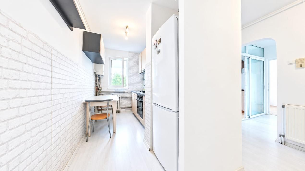 Vânzare apartament cu 3 camere, decomandat, mobilat si utilat - Bld. Griviței – fotografia 6 din 10