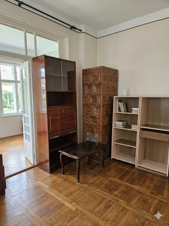 Vânzare teren patrat 400 mp. cu casa batraneasca – fotografia 4 din 7