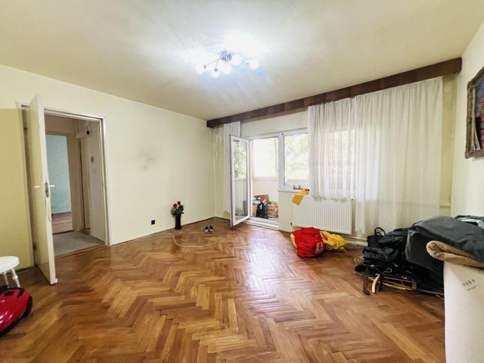 Apartament cu 3 camere, etaj 3 - Calea Aradului – fotografia 1 din 9
