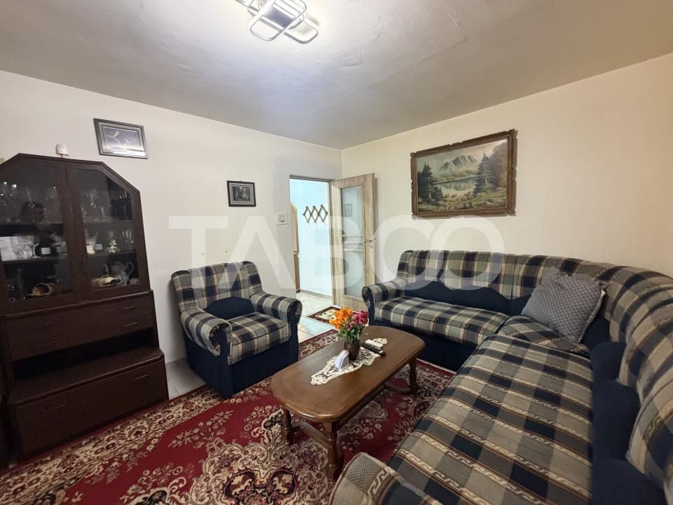 Apartament decomandat 80 mpu 3 camere 2 bai etaj 2 zona 1 Decembrie – fotografia 6 din 11