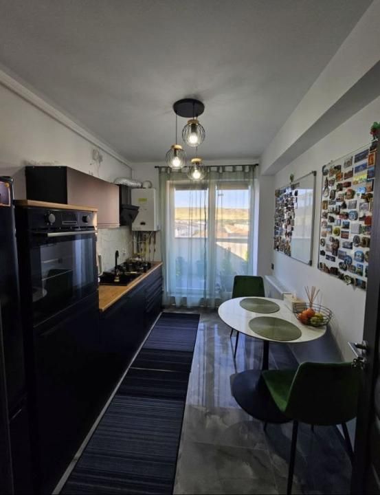 Apartament 52 mp și 27 mp terasă 2 parcari subterane – fotografia 3 din 8