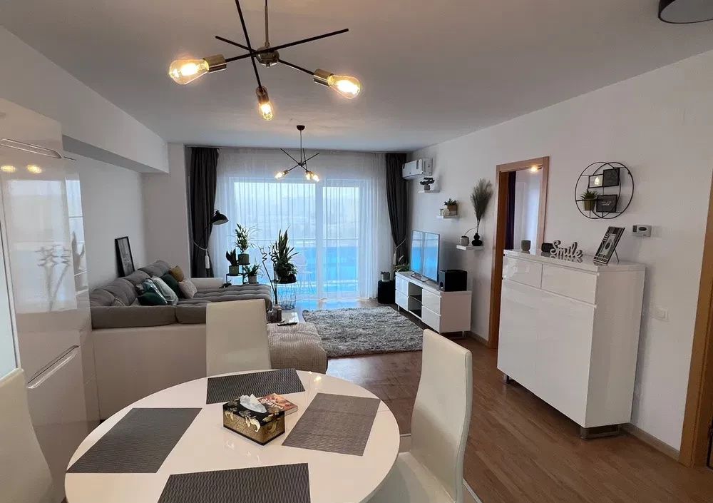 Vand apartament 2 camere Viva City – fotografia 4 din 8