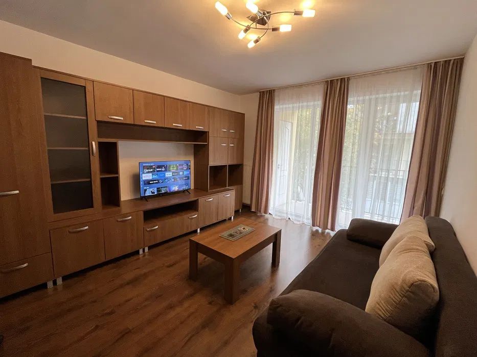 Apartament de vanzare 2 camere,52 mp utili,Zona Floresti – fotografia 1 din 8
