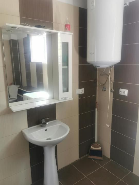 Casă spațioasă de închiriat în Ungureni – Dambovita – fotografia 17 din 24