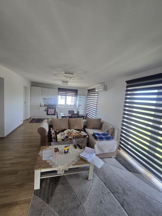 Casa individuală cu Panoramă, garaj și o terasă acoperită, Campenesti – fotografia 6 din 11