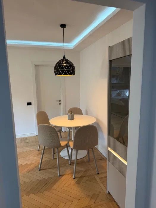 Apartament 2 camere renovat in Bdul Magheru - Piata Romana – fotografia 6 din 6