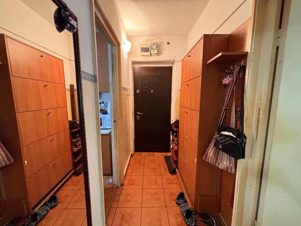 Apartament 3 camere semidecomandat, parter, Rovine zona Facultatea de Drept – fotografia 7 din 7