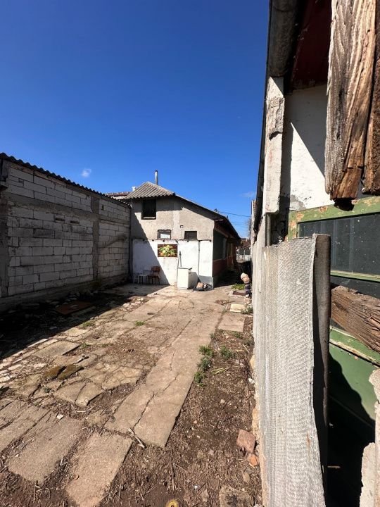 Casă de vânzare in zona KM 5, Constanța | 4 Camere | Teren 430 mp – fotografia 8 din 11