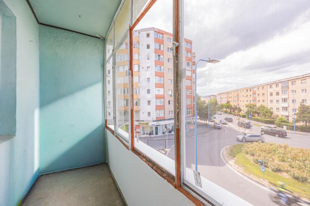 Apartament 2 camere renovat, Tractorul – zona Cerna – fotografia 8 din 22