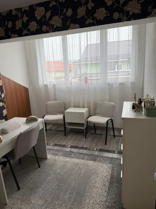 Apartament de vanzare 3 camere  50 mp 2 balcoane zona Floresti Florilor – fotografia 3 din 8