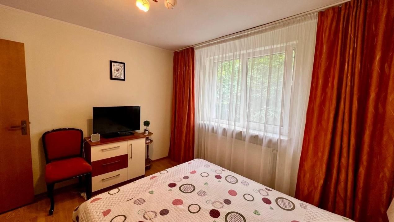 Apartament 4 camere decomandat | Str. Banat | Etaj 3/4 | – fotografia 8 din 16