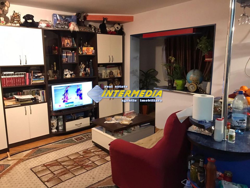 Apartament 2 camere de vanzare Cetate zona Mercur – fotografia 2 din 11