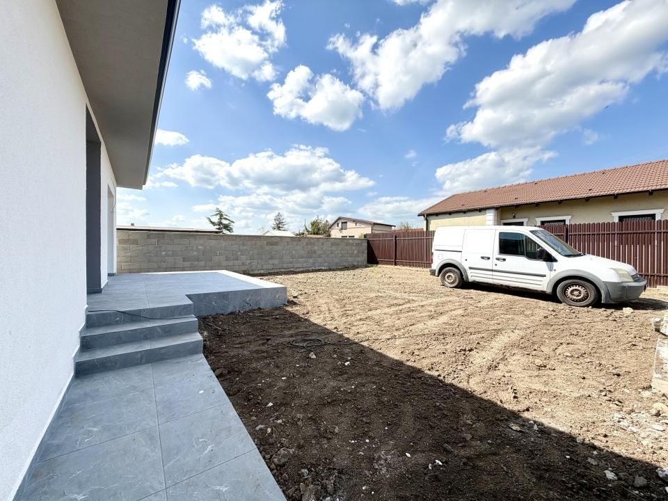 Casa individuala cu 3 camere, 68 mp utili, 290 mp teren - Sanandrei – fotografia 9 din 11