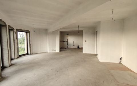 Casa individuala 5 camere cu teren de 747 mp in Sanandrei
