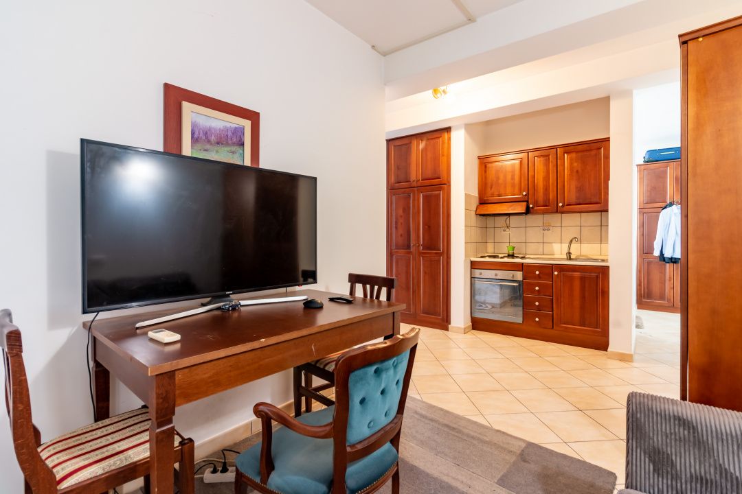 Com0%| Cladire multifunctionala Unirii– Hotel Piri | 9 studiouri independente – fotografia 23 din 49