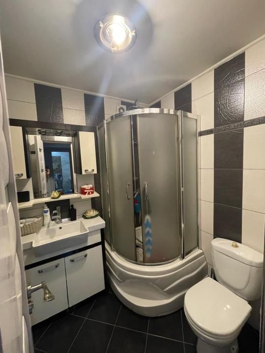 Apartament 4 camere de vânzare parter zona Ostroveni Rm Vâlcea – fotografia 14 din 17