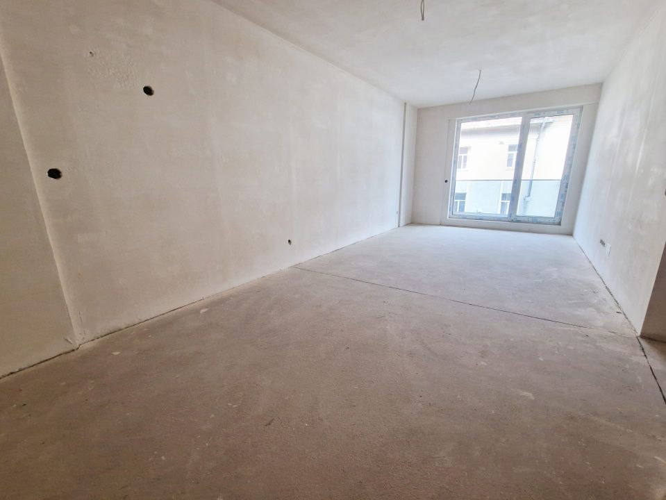 Apartament cu 3 camere, Semicentral – fotografia 3 din 7
