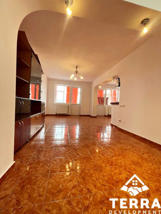 4 camere, proprietate deosebita, Centru – fotografia 7 din 32