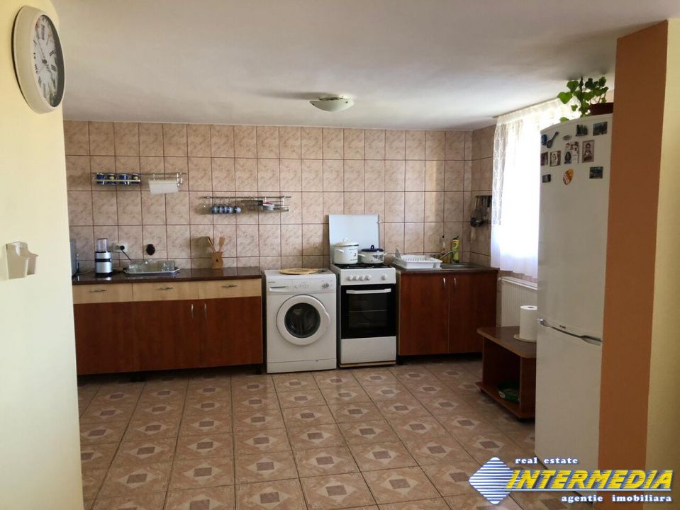 Casa deosebita  D+P+E de vanzare CETATE cu 900 mp. teren – fotografia 17 din 20