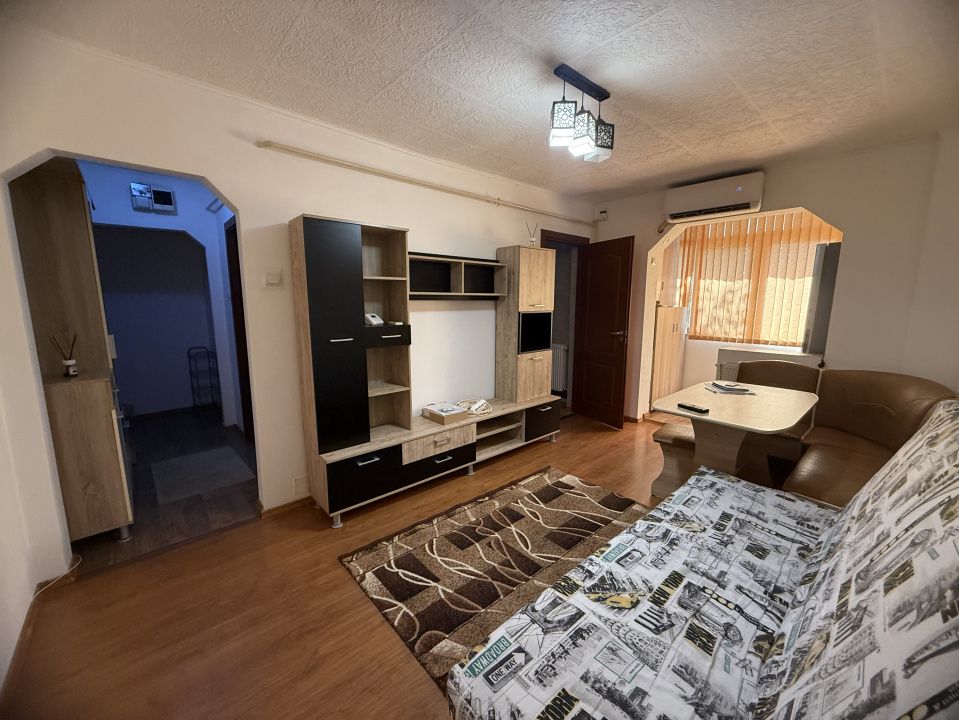 Apartament 3 camere, 49.75 mp, cartier Craiovița Nouă, zona Orizont – fotografia 1 din 11